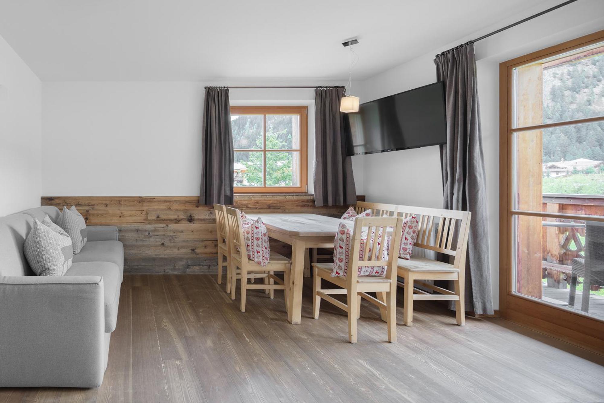 Chalet Ciasa Tino & Sara - Belaval Apartments กอร์วารา อิน บาเดีย ภายนอก รูปภาพ