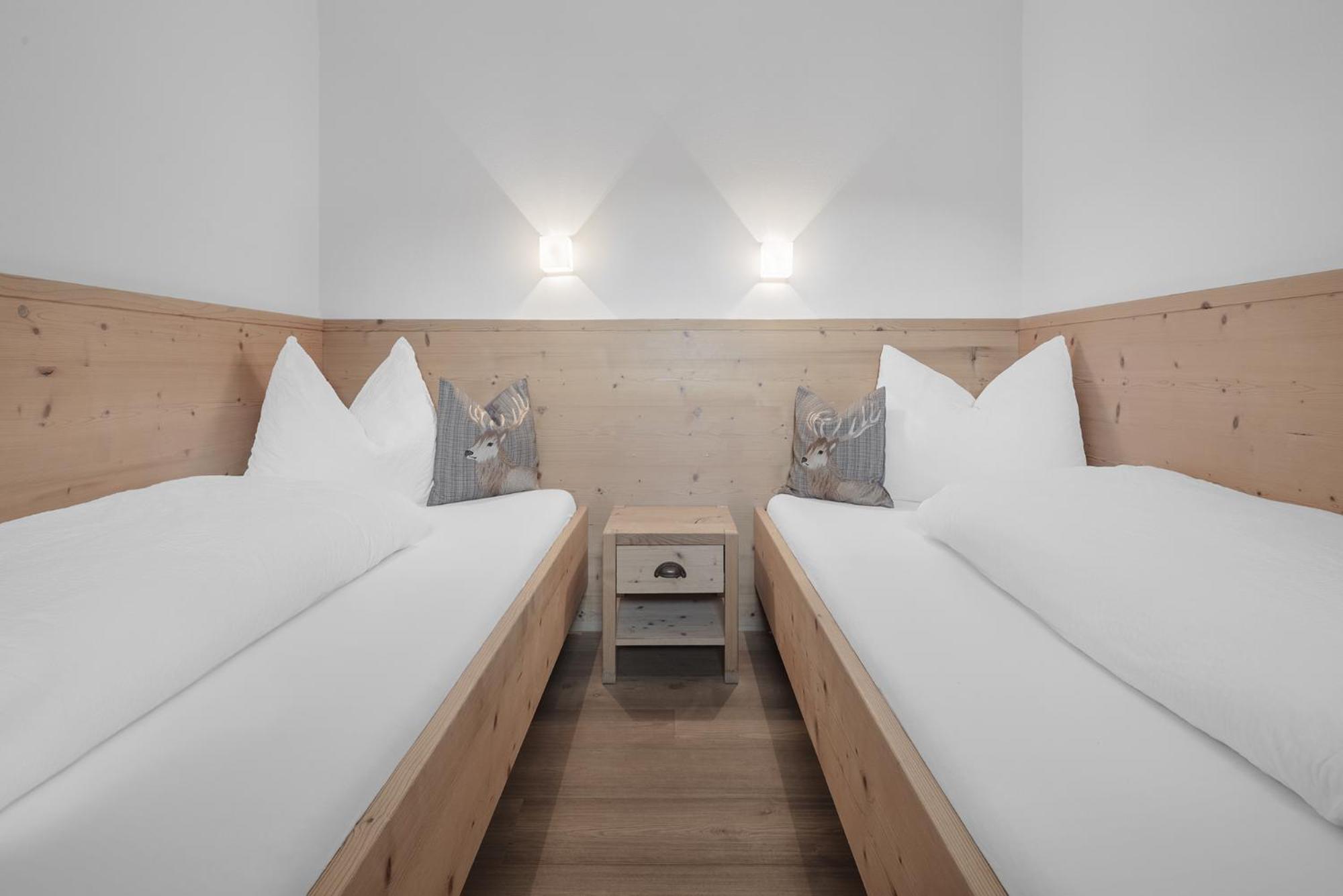 Chalet Ciasa Tino & Sara - Belaval Apartments กอร์วารา อิน บาเดีย ภายนอก รูปภาพ