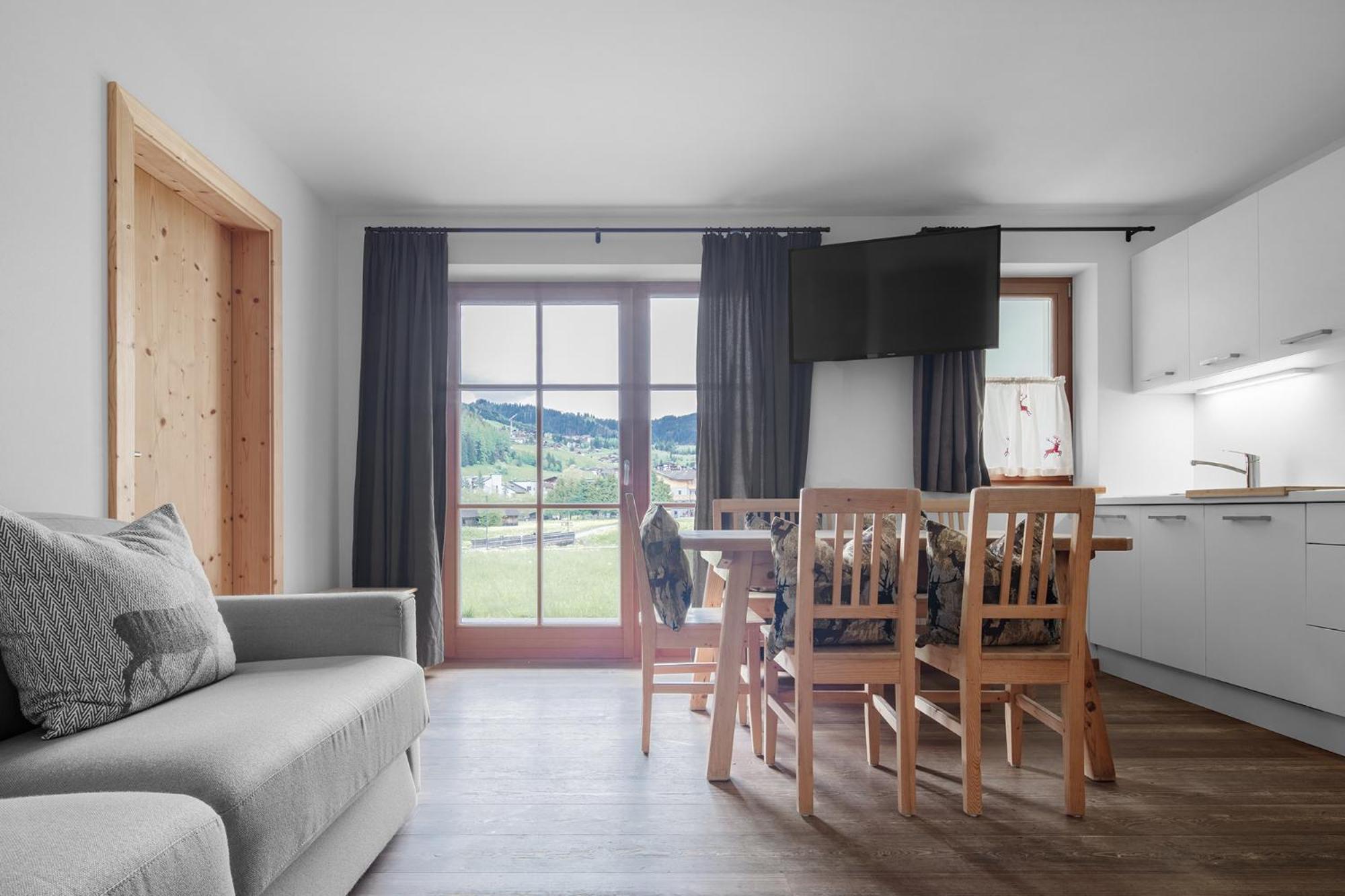 Chalet Ciasa Tino & Sara - Belaval Apartments กอร์วารา อิน บาเดีย ภายนอก รูปภาพ